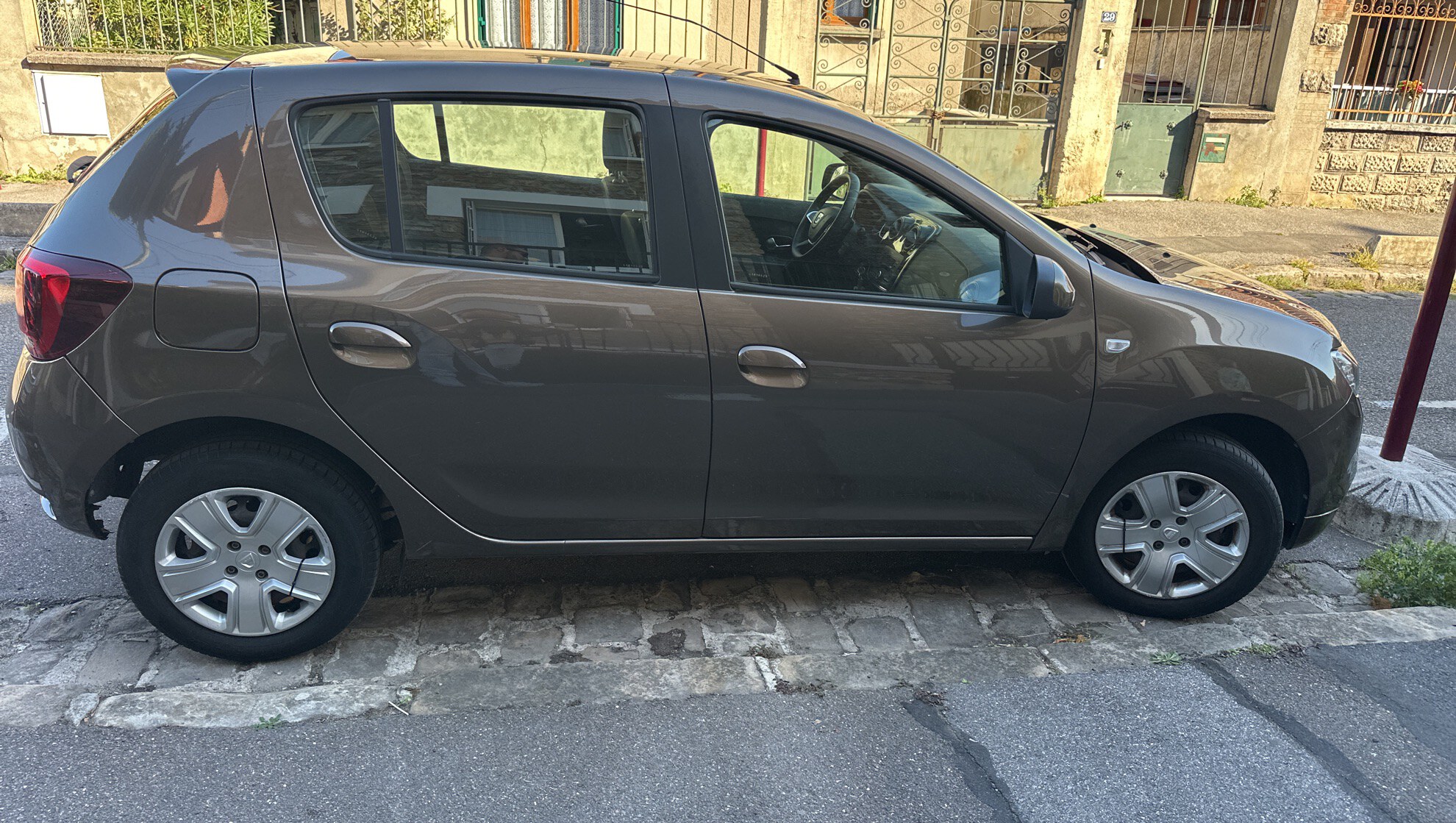 DACIA SANDERO SCe 75 Lauréate 2019