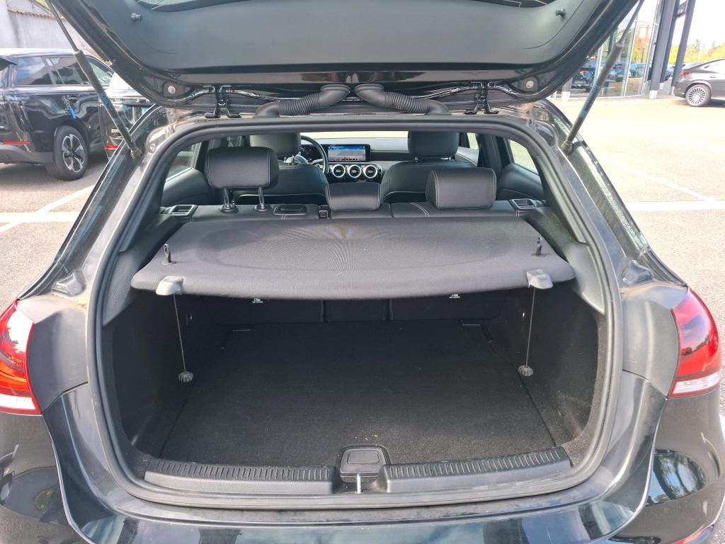 MERCEDES-BENZ CLASSE A 180 d 8G-DCT Style Line 2021