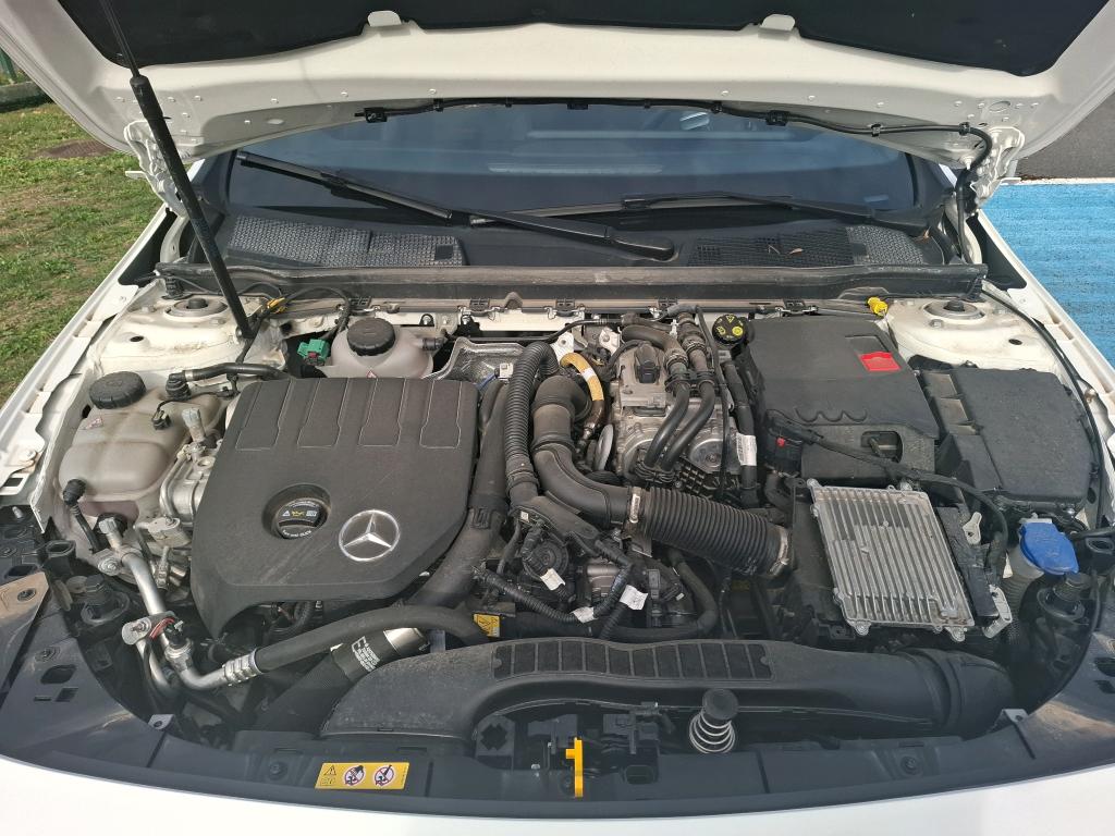 MERCEDES-BENZ MERCEDES CLASSE A 250 e 8G-DCT AMG Line 2023