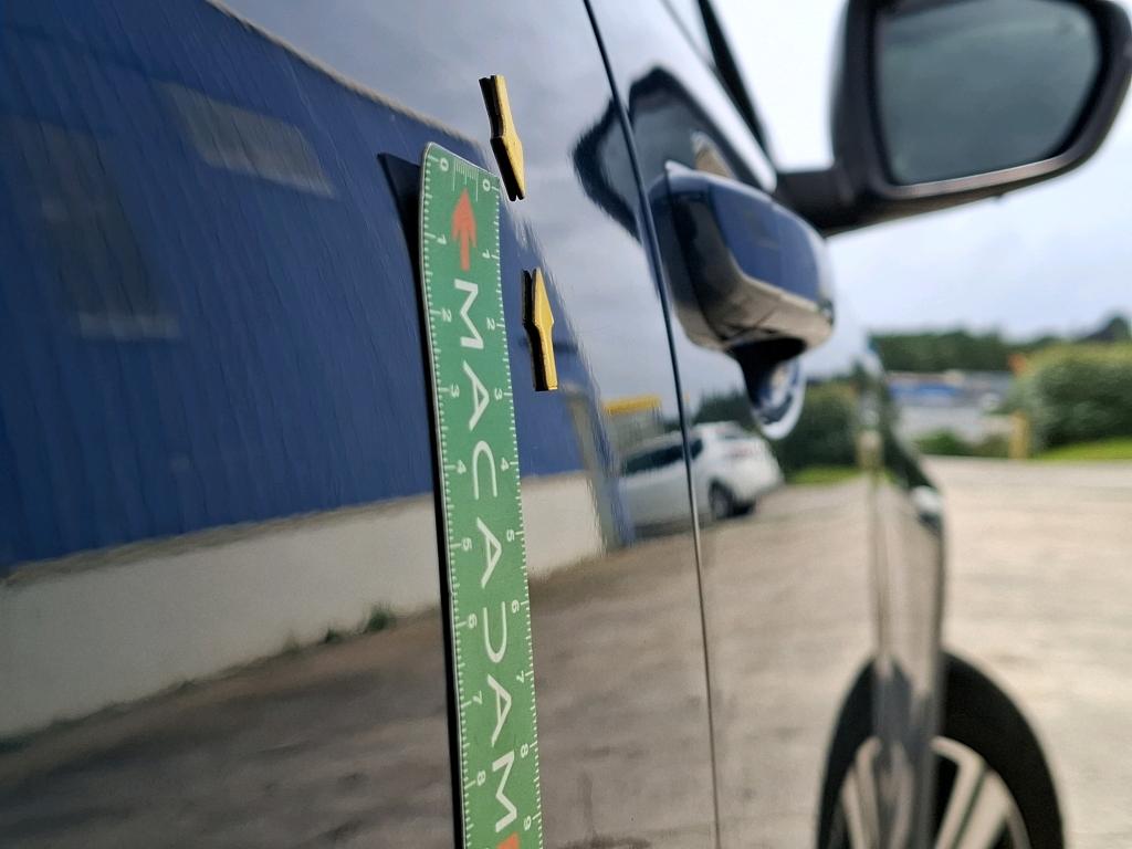 PEUGEOT 3008 Hybrid 225 e-EAT8 Allure 2022