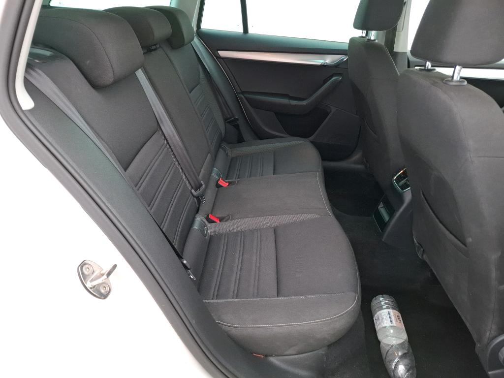 SKODA OCTAVIA COMBI 1.6 TDI 116 ch SCR FAP DSG7 Business 2019