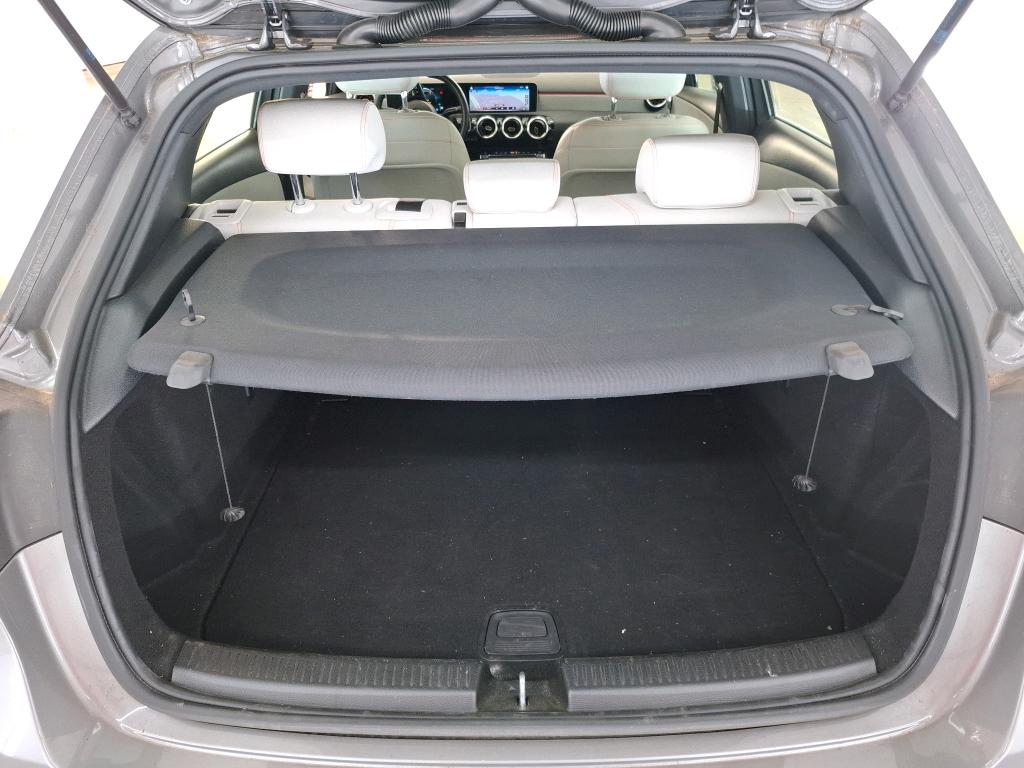 MERCEDES CLASSE A 200 7G-DCT Style Line 2019