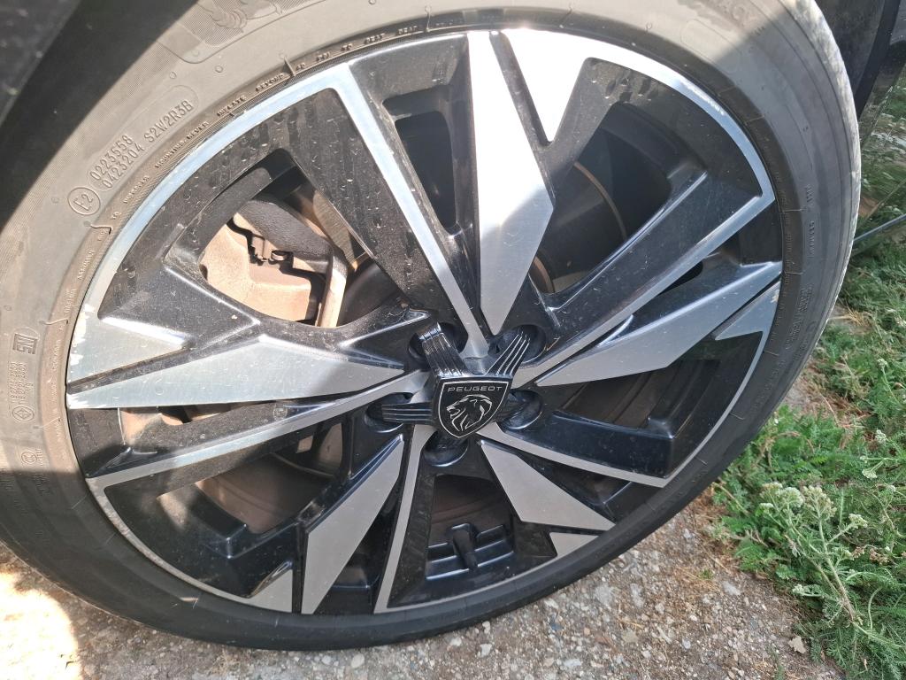 PEUGEOT 308 PHEV 180 e-EAT8 Active Pack 2023