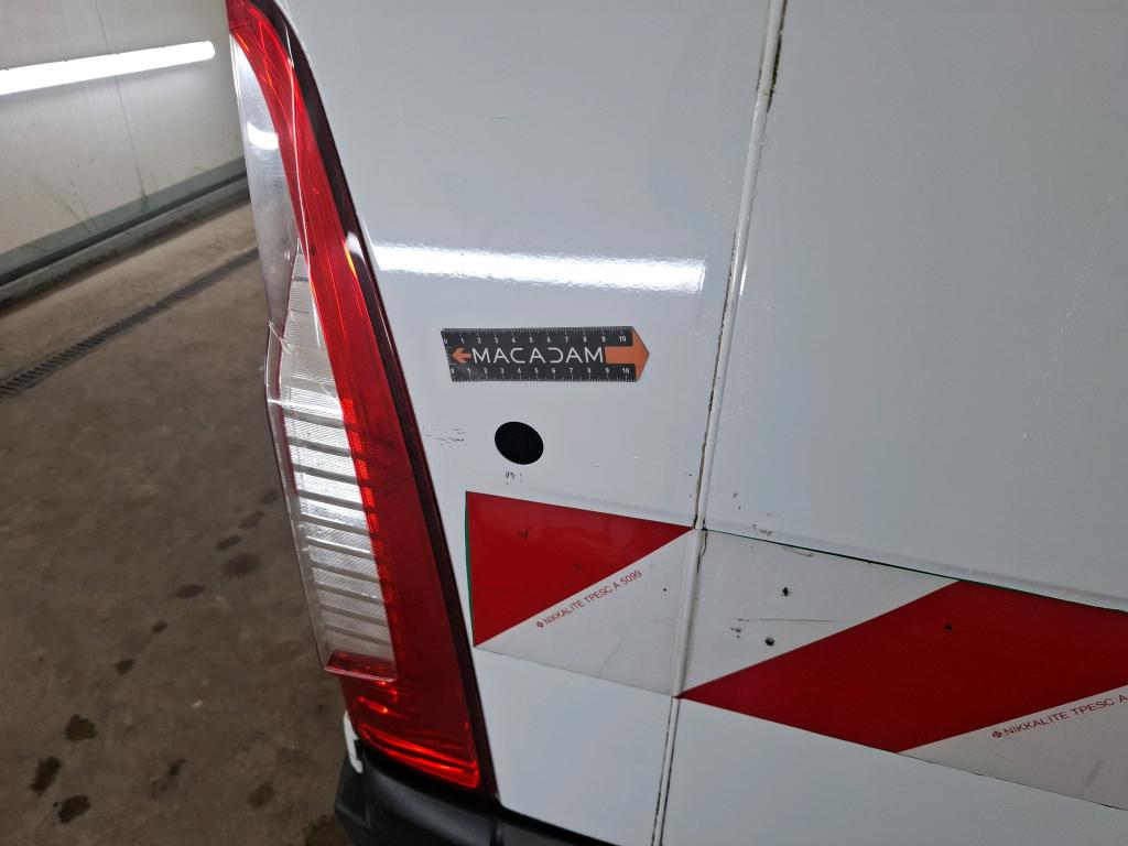 RENAULT MASTER FOURGON FGN L2H2 3.5t 2.3 dCi 130 E6 GRAND CONFORT 2017
