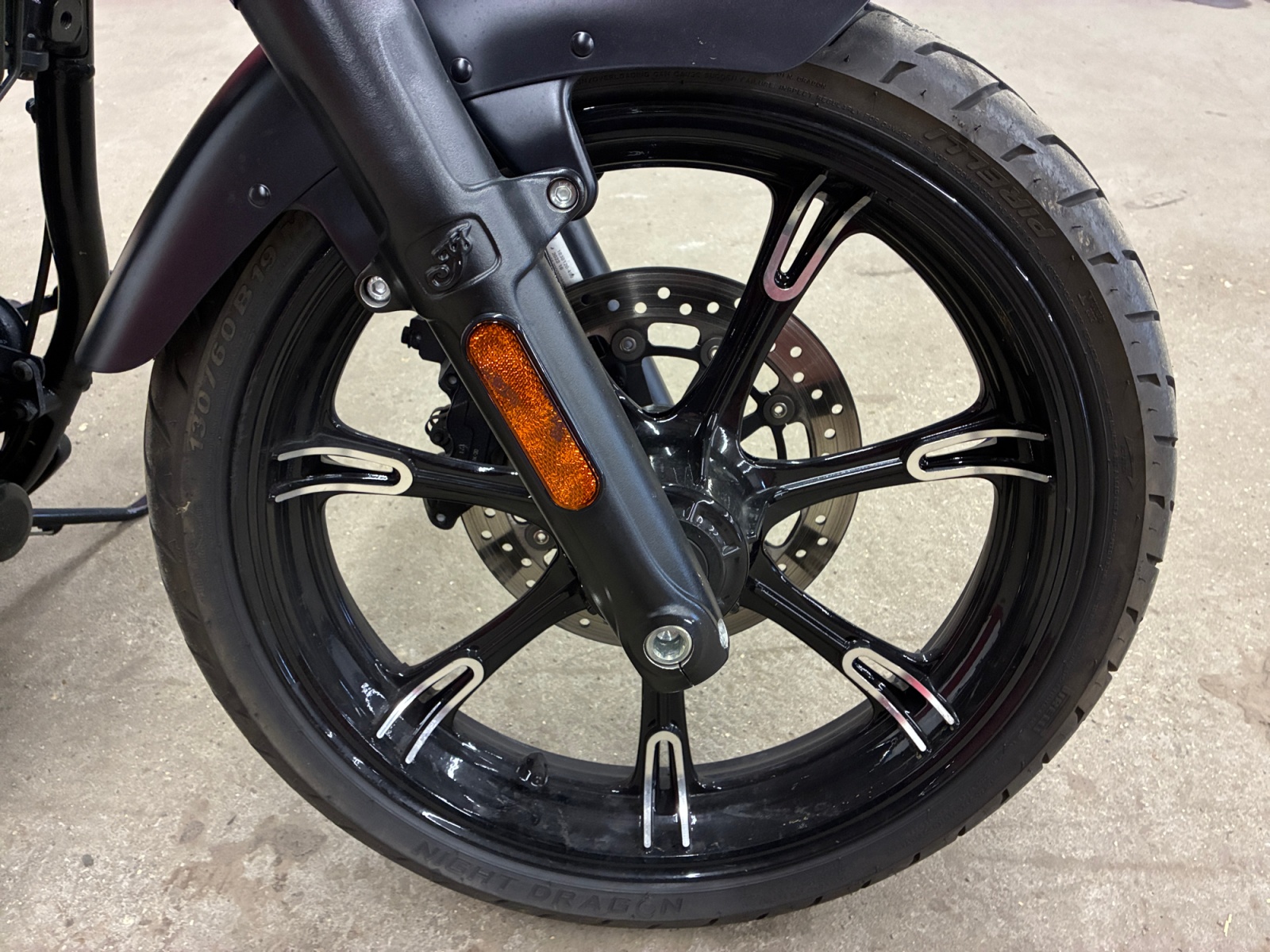  INDIAN Chief Dark Horse 1890 2023