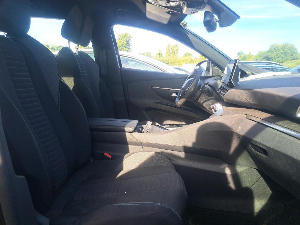 PEUGEOT 5008 PureTech 130ch S&S EAT8 Active Pack 2023