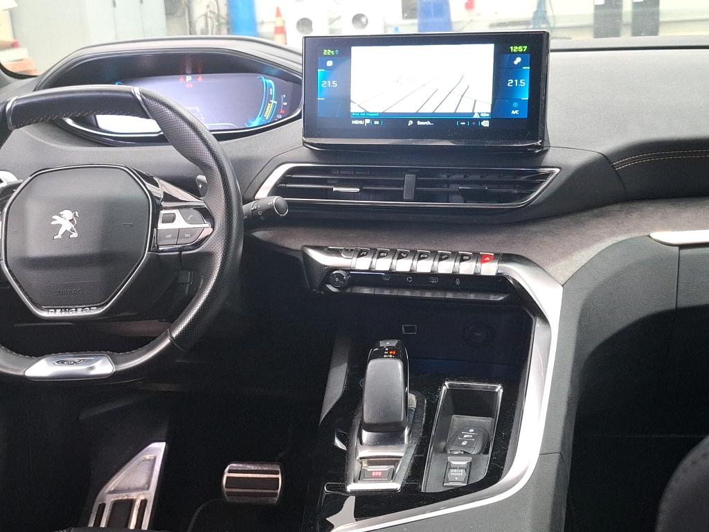 PEUGEOT 3008 Hybrid 225 e-EAT8 GT 2023
