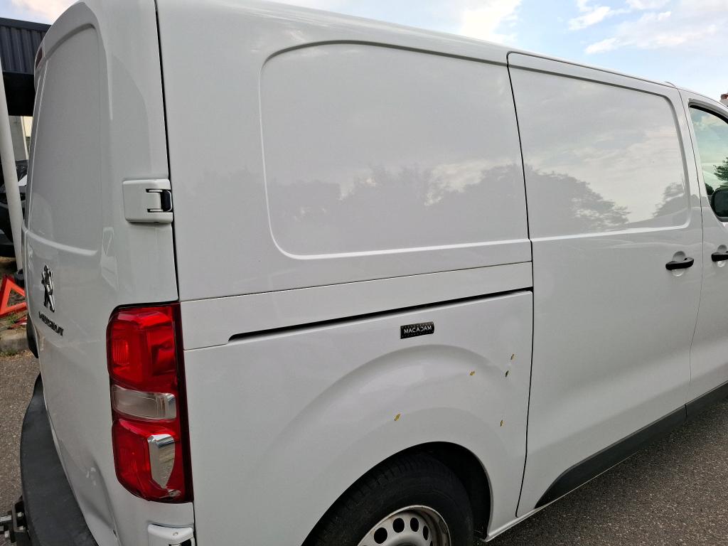 PEUGEOT EXPERT FOURGON TOLE STANDARD BLUEHDI 145 S&S EAT8 ASPHALT 2022