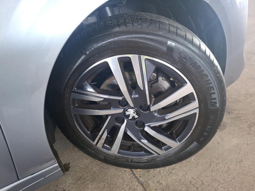 PEUGEOT 208) 208 PureTech 100 S&S BVM6 Allure Pack 2022