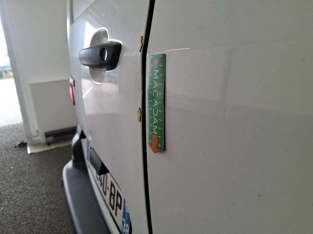 PEUGEOT PARTNER FGN FOURGON STANDARD 1.6 BLUEHDI 100 BVM5 PREMIUM PACK 2017