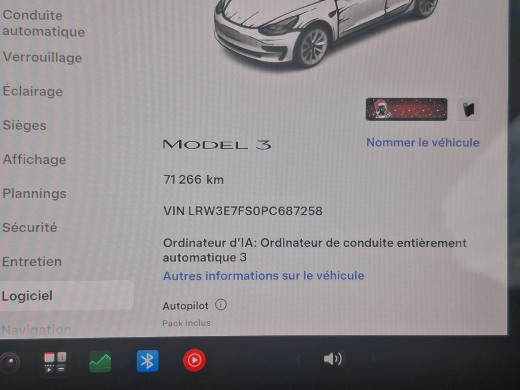 TESLA  2022
