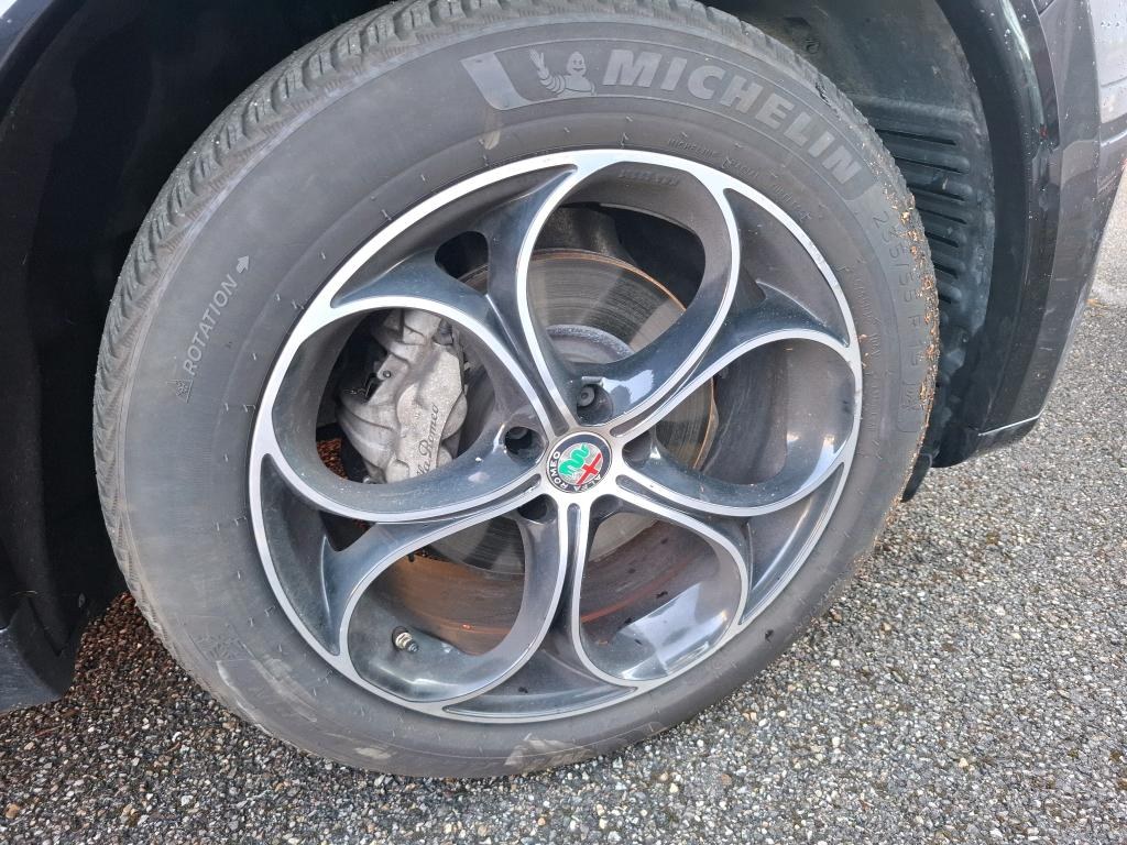 ALFA ROMEO STELVIO 2.2 210 ch Q4 AT8 Veloce 2023