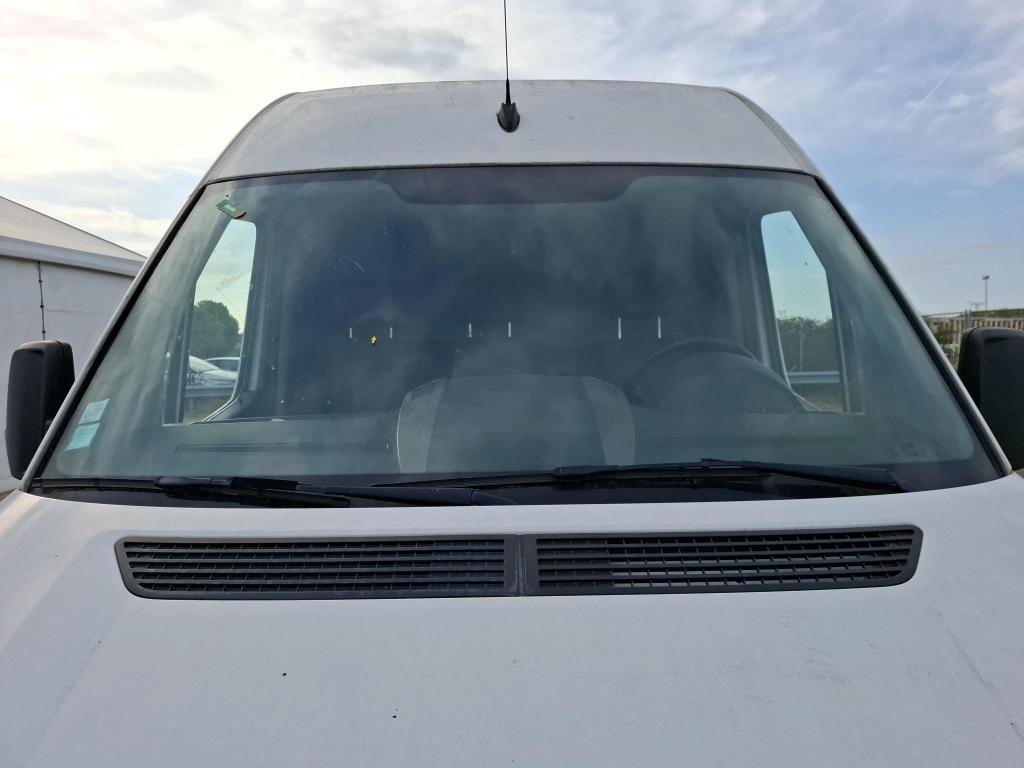 VOLKSWAGEN CRAFTER FOURGON VAN 30 L2H2 2.0 TDI 136 FAP EURO5 - 2014