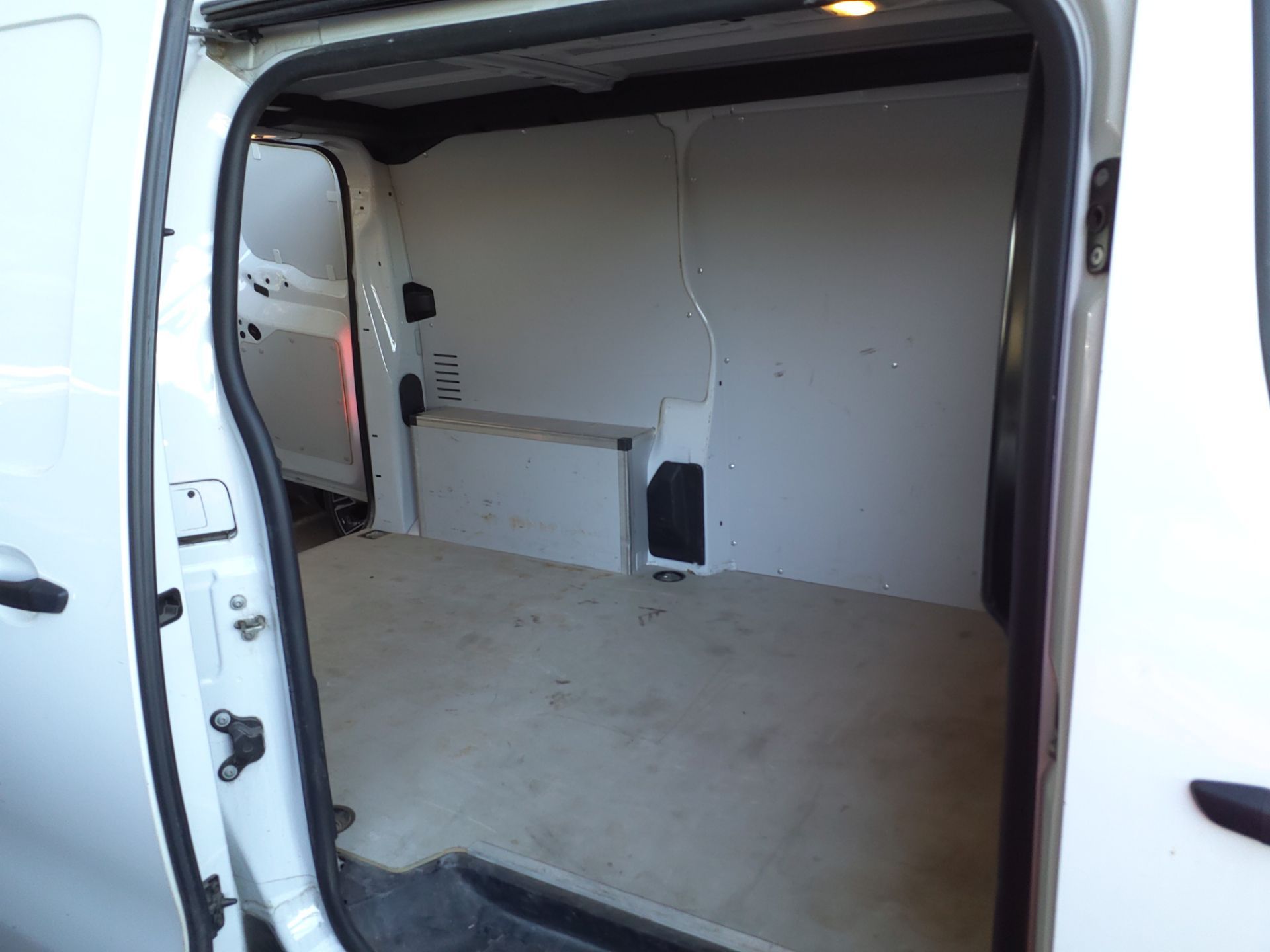 PEUGEOT EXPERT FOURGON FGN TOLE M BLUEHDI 120 S&S BVM6 - 2023