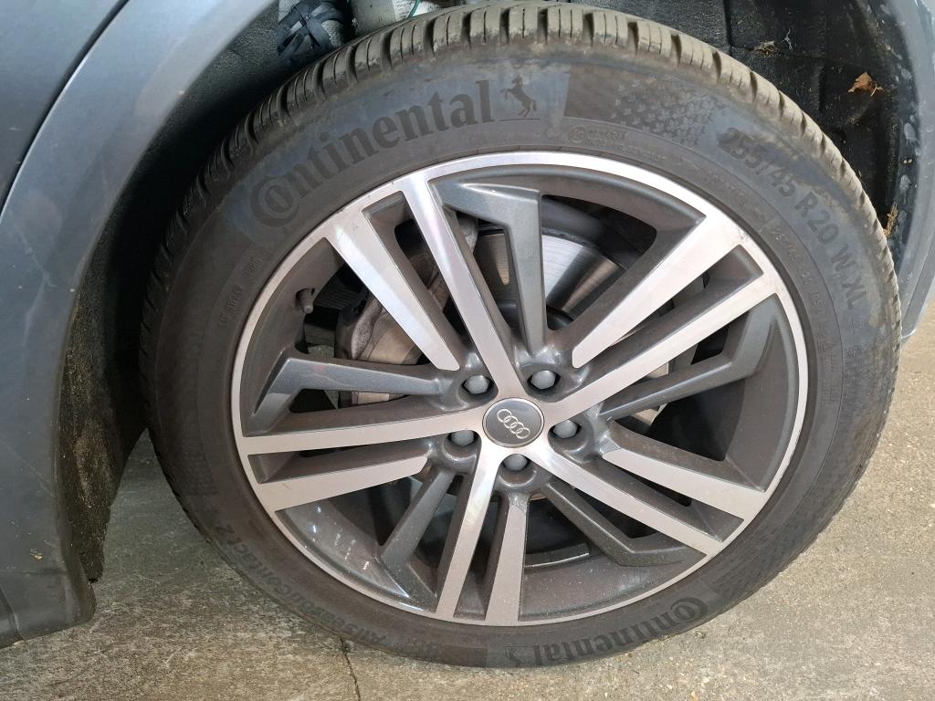 AUDI Q5 55 TFSI e 367 S tronic 7 Quattro line 2020