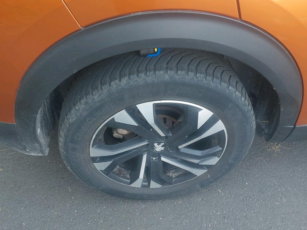 PEUGEOT 2008 PureTech 130 S&S EAT8 Allure Pack 2022