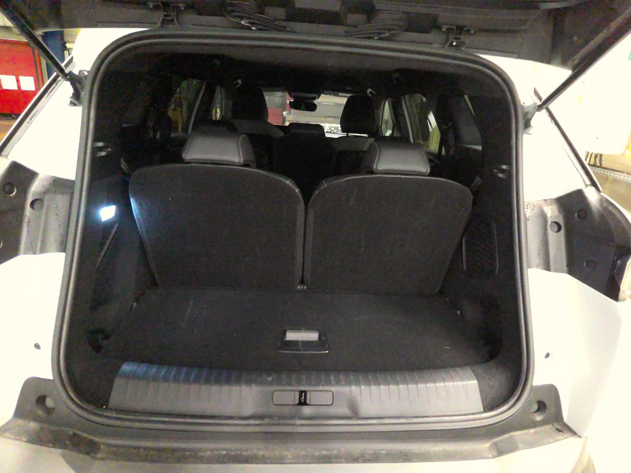 PEUGEOT 5008 Hybrid 145 ch e-DCS6 Allure 2025