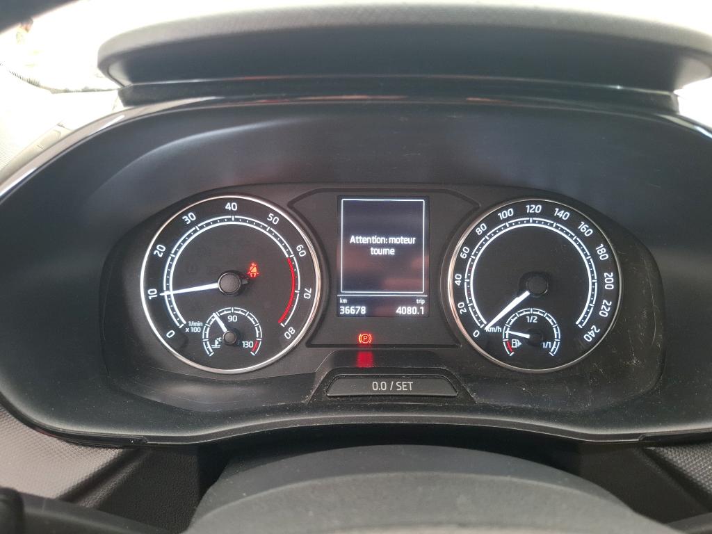 SKODA FABIA 1.0 MPI 80 ch BVM5 Ambition 2023