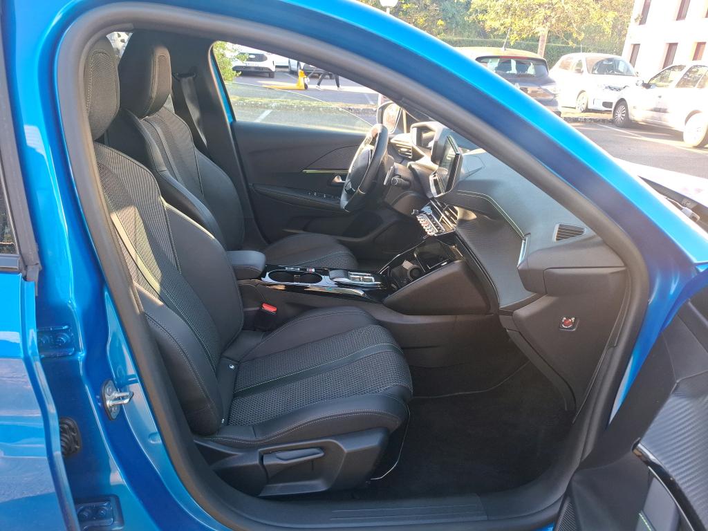 PEUGEOT 208) 208 PureTech 100 S&S EAT8 GT 2023