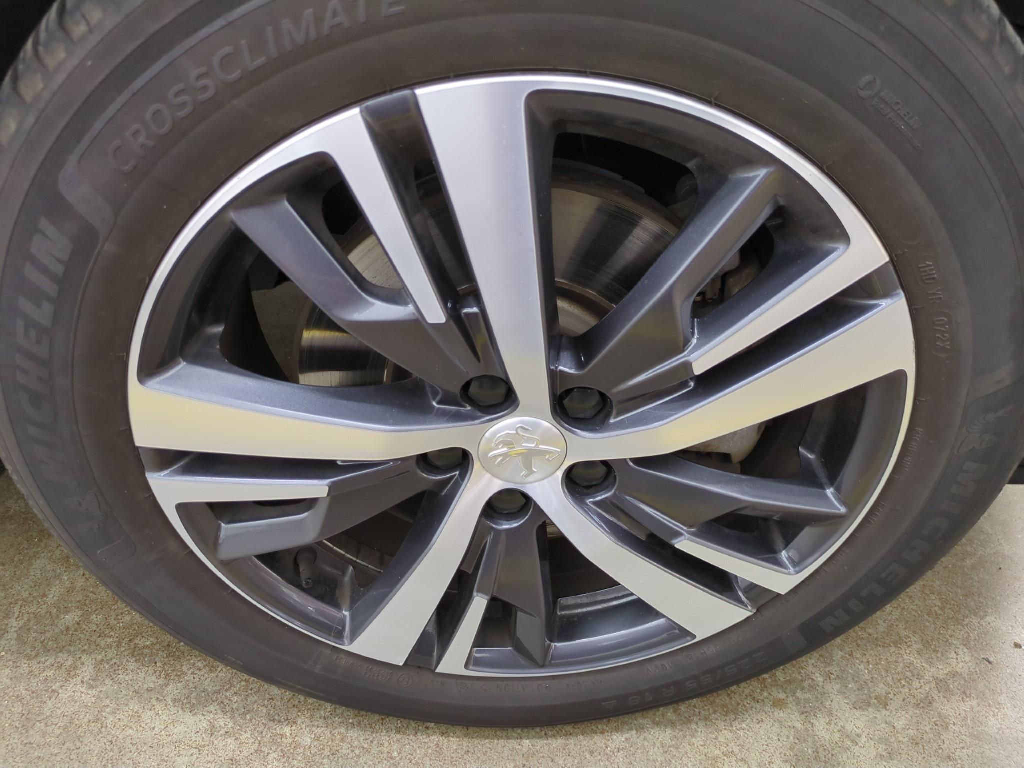 PEUGEOT 3008 Hybrid 225 e-EAT8 Allure 2023