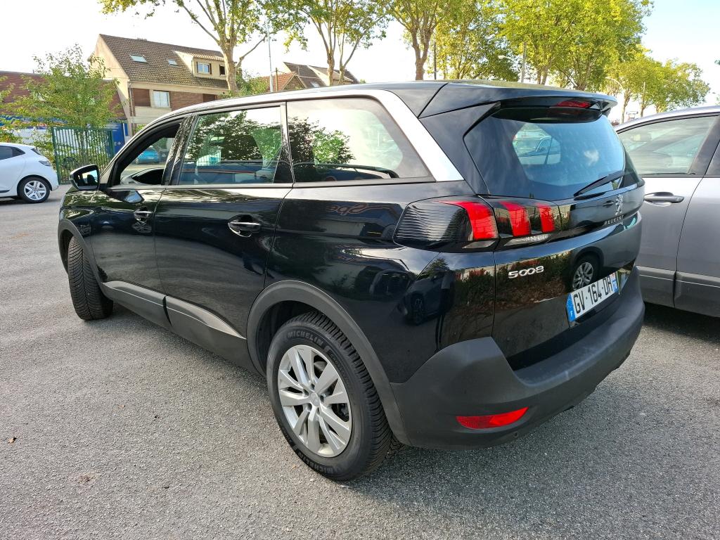 PEUGEOT 5008 Hybrid 136 e-DCS6 Active Pack 2024