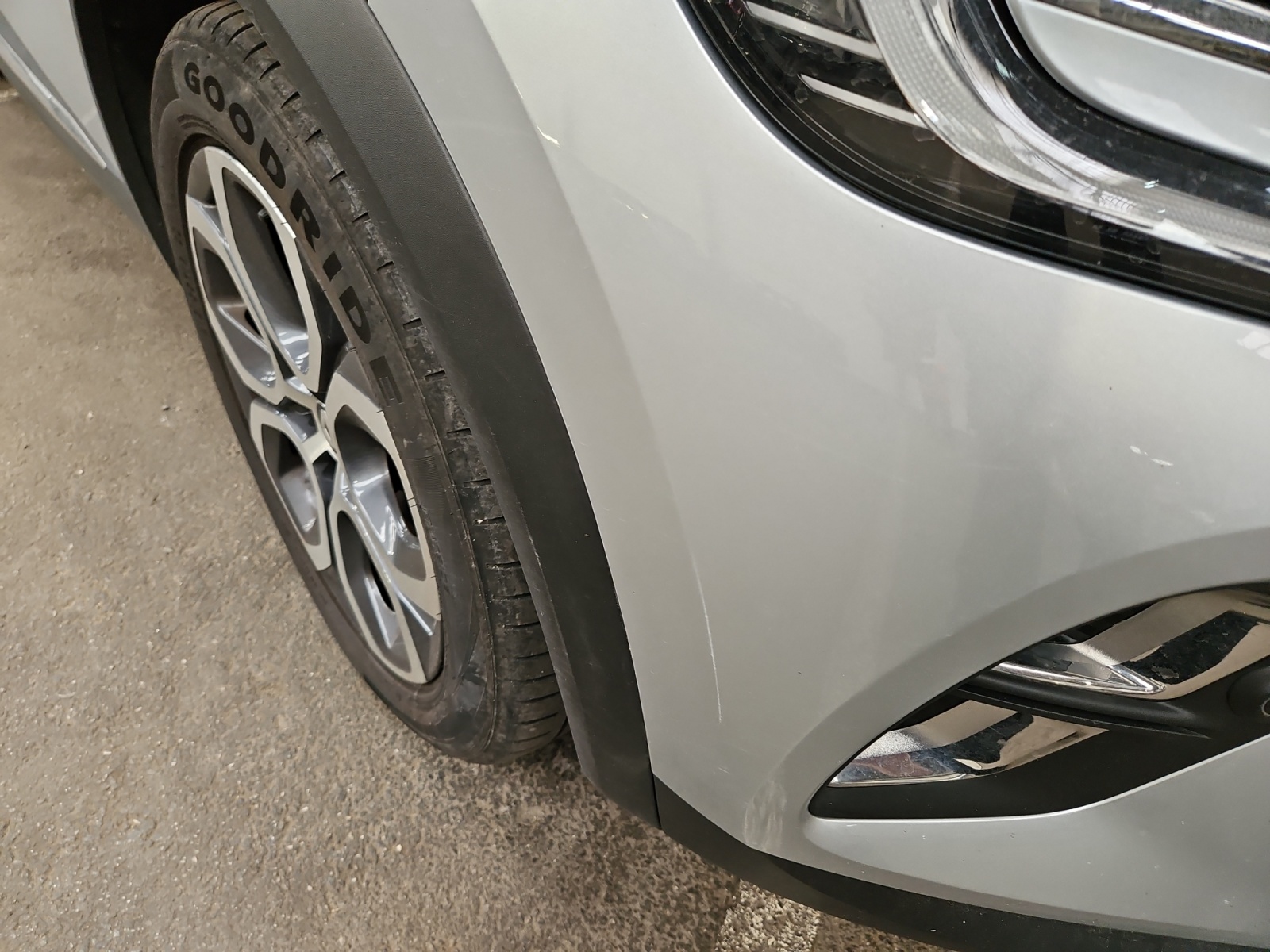 RENAULT CAPTUR E-Tech full hybrid 145 Techno 2024