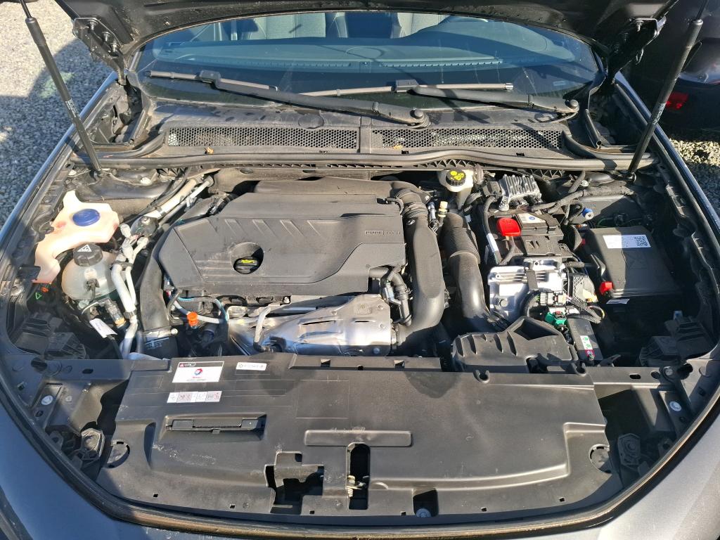 PEUGEOT 508 SW Hybrid 225 e-EAT8 Allure 2023