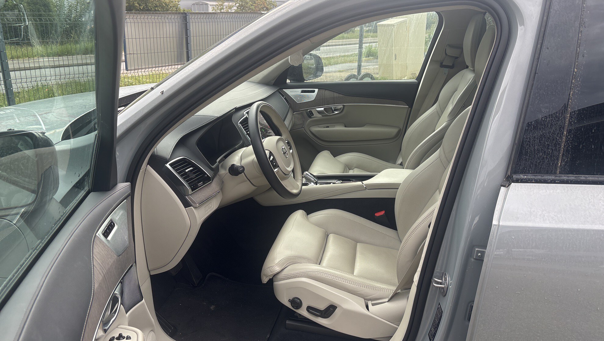VOLVO XC90 Recharge T8 AWD 310+145 ch Geartronic 8 7pl Ultimate Style Dark 2023