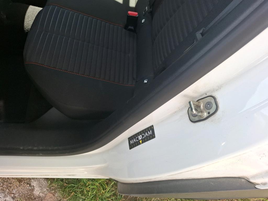 PEUGEOT 2008 BlueHDi 110 S&S BVM6 Active Pack 2021