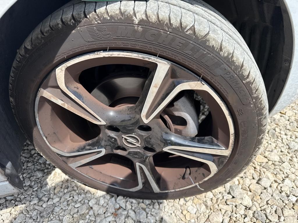 OPEL Corsa 1.2 Turbo 100 ch BVM6 GS 2025