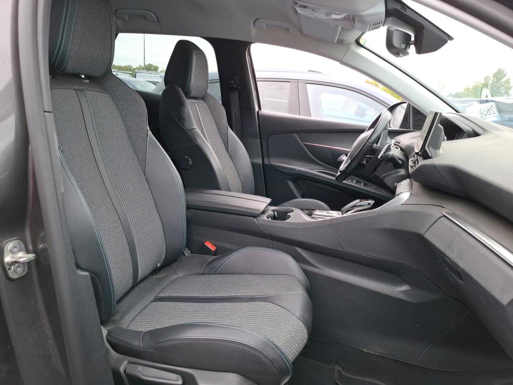 PEUGEOT 3008 Hybrid 225 e-EAT8 Allure 2021