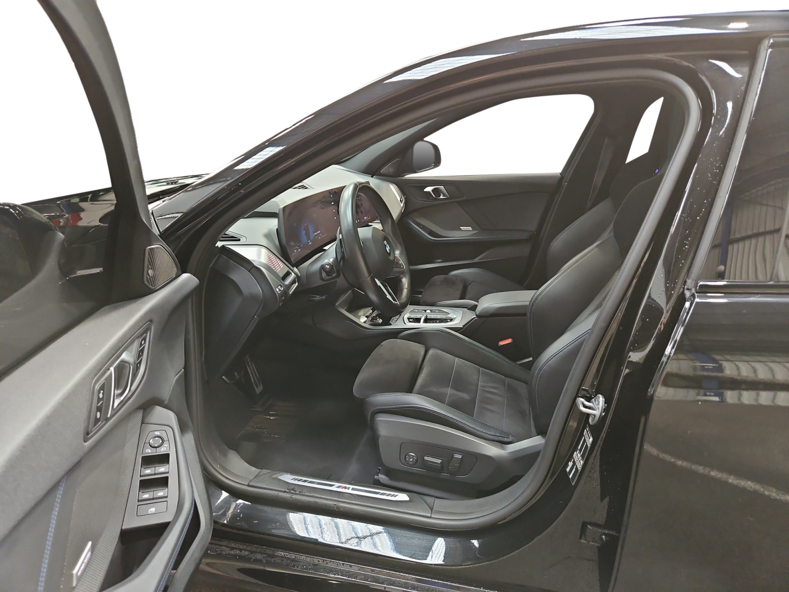 BMW Série 1 120d 163 ch DKG7 M Sport Design 2025