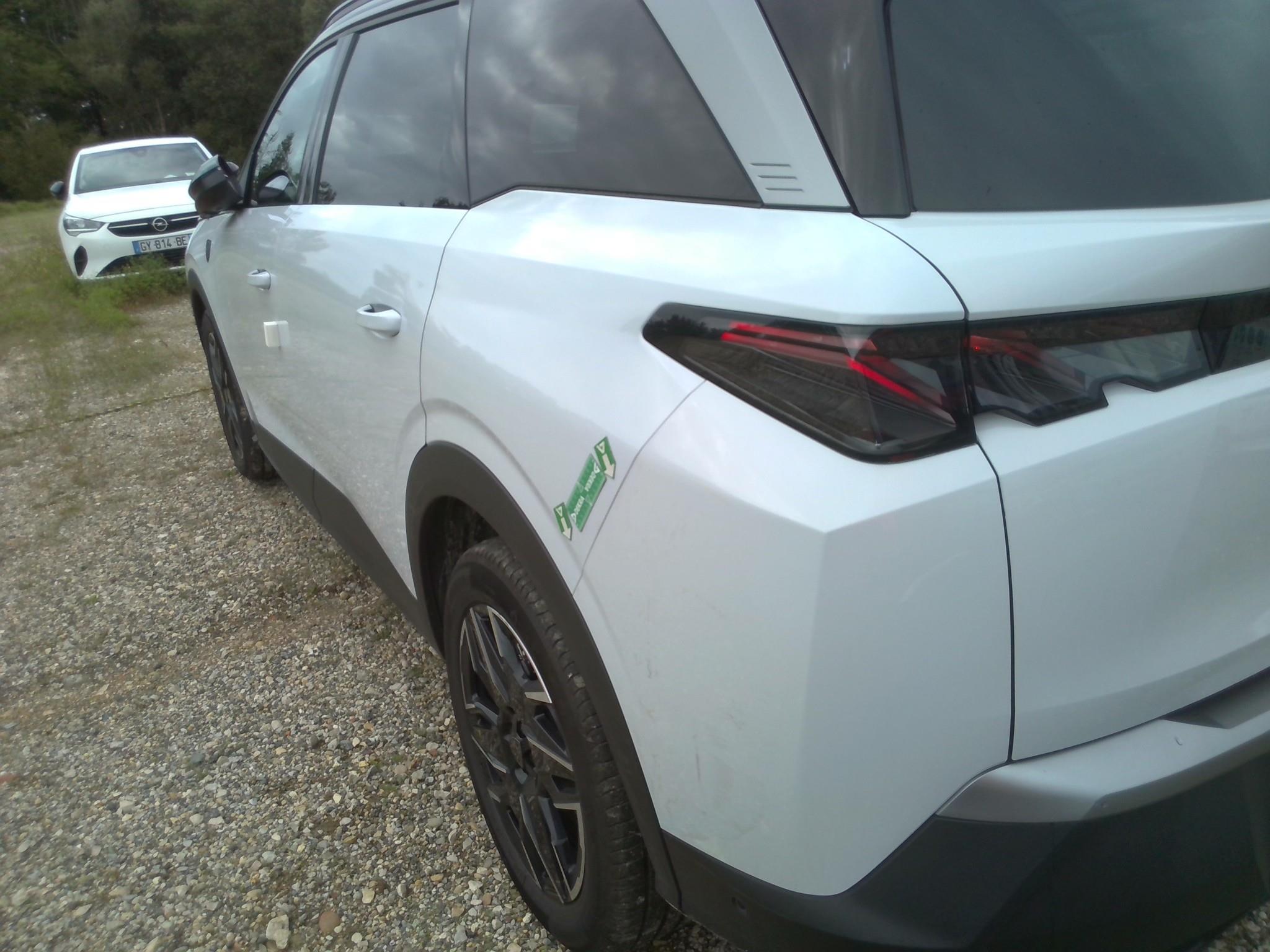 PEUGEOT 5008 Hybrid 145 ch e-DCS6 GT 7 pl 2025