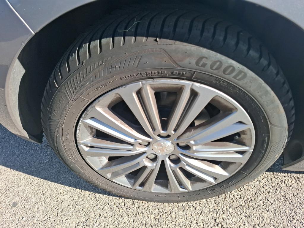 PEUGEOT 308 BlueHDi 130ch S&S BVM6 Allure Pack 2021