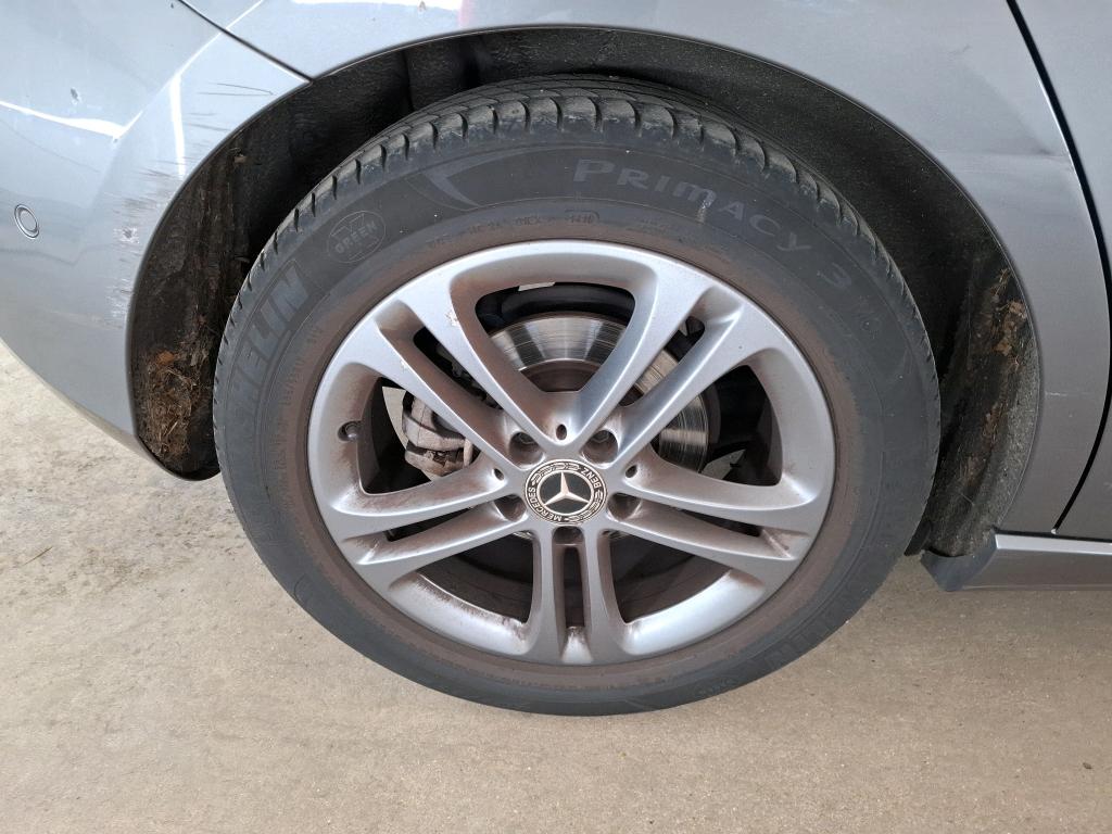 MERCEDES CLASSE A 200 7G-DCT Style Line 2019