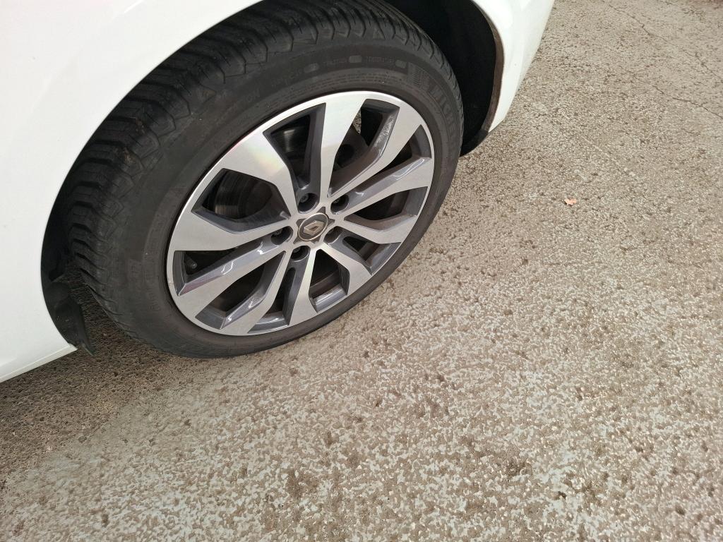 RENAULT MÉGANE MEGANE IV Berline TCe 140 EDC Techno 2023