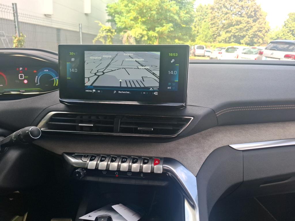 PEUGEOT 3008 Hybrid 225 e-EAT8 GT 2023