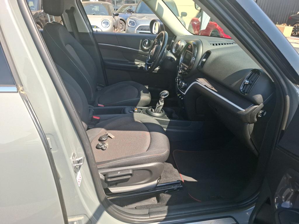 MINI COUNTRYMAN F60 136 - 88 ch ALL4 BVA6 Cooper SE 2019