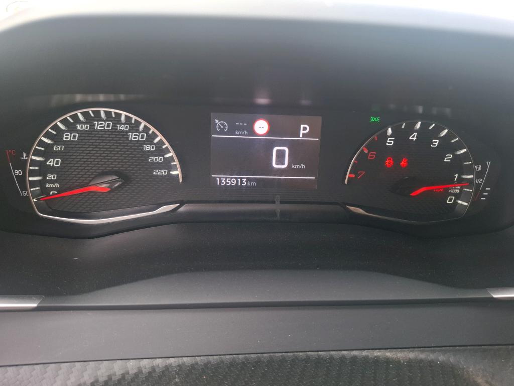 PEUGEOT 2008 BlueHDi 130 S&S EAT8 Allure 2022