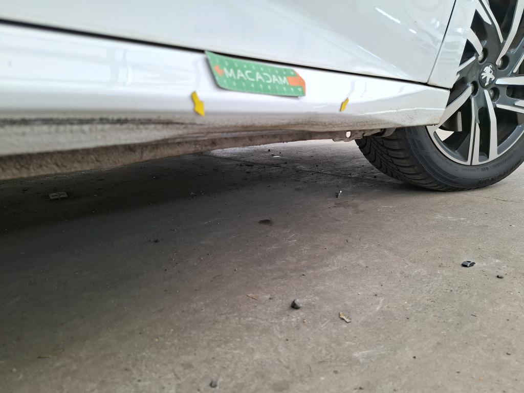 PEUGEOT 208 BUSINESS PureTech 100 S&S BVM6 Allure 2021