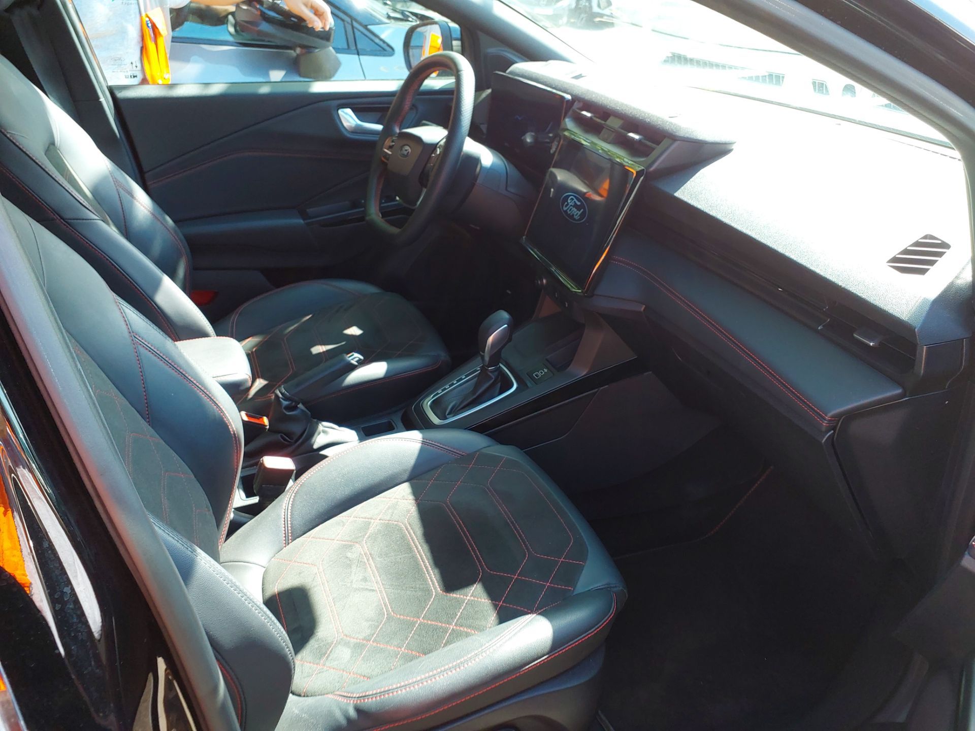 FORD PUMA 1.0 EcoBoost 125 ch mHEV S&S Powershift ST-Line Design 2 2025