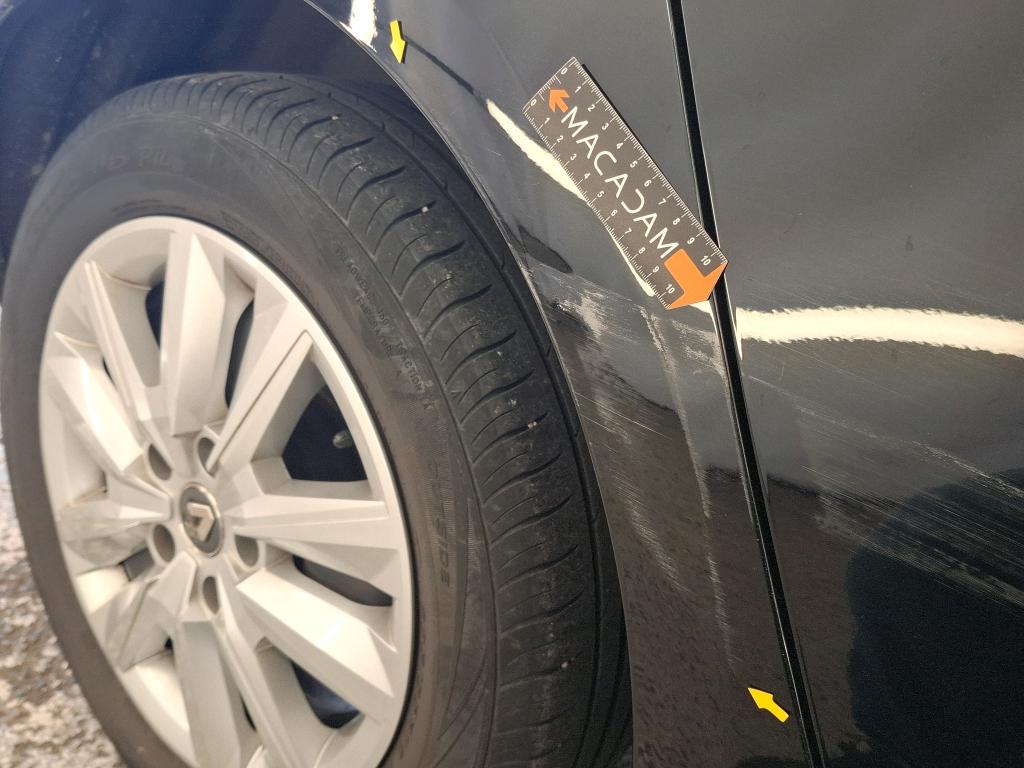 RENAULT MÉGANE MEGANE IV BERLINE TCe 140 EDC FAP Business 2021