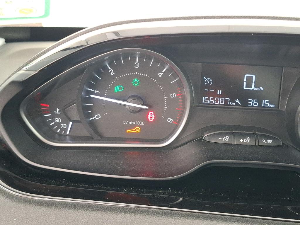 PEUGEOT 208 AFFAIRE BLUEHDI 100 BVM6 PREMIUM PACK 2018