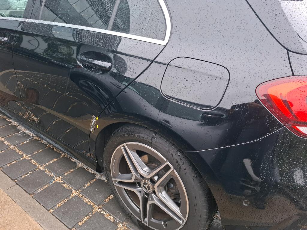 MERCEDES-BENZ CLASSE A 180 d 8G-DCT AMG Line 2021