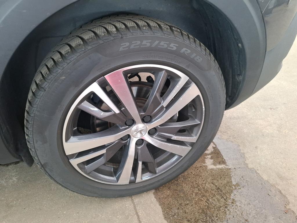 PEUGEOT 5008 BlueHDi 130ch S&S EAT8 Allure 2021