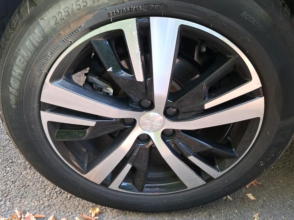 PEUGEOT 5008 BlueHDi 130ch S&S EAT8 GT 2021