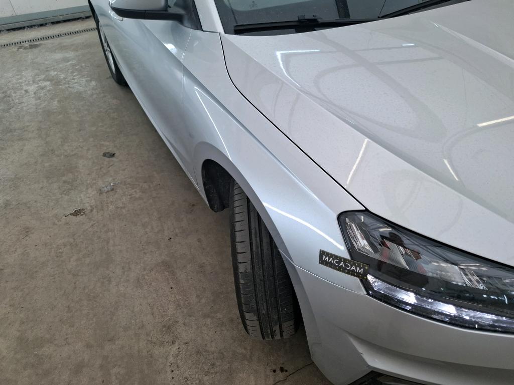 SKODA FABIA 1.0 MPI 80 ch BVM5 Ambition 2023