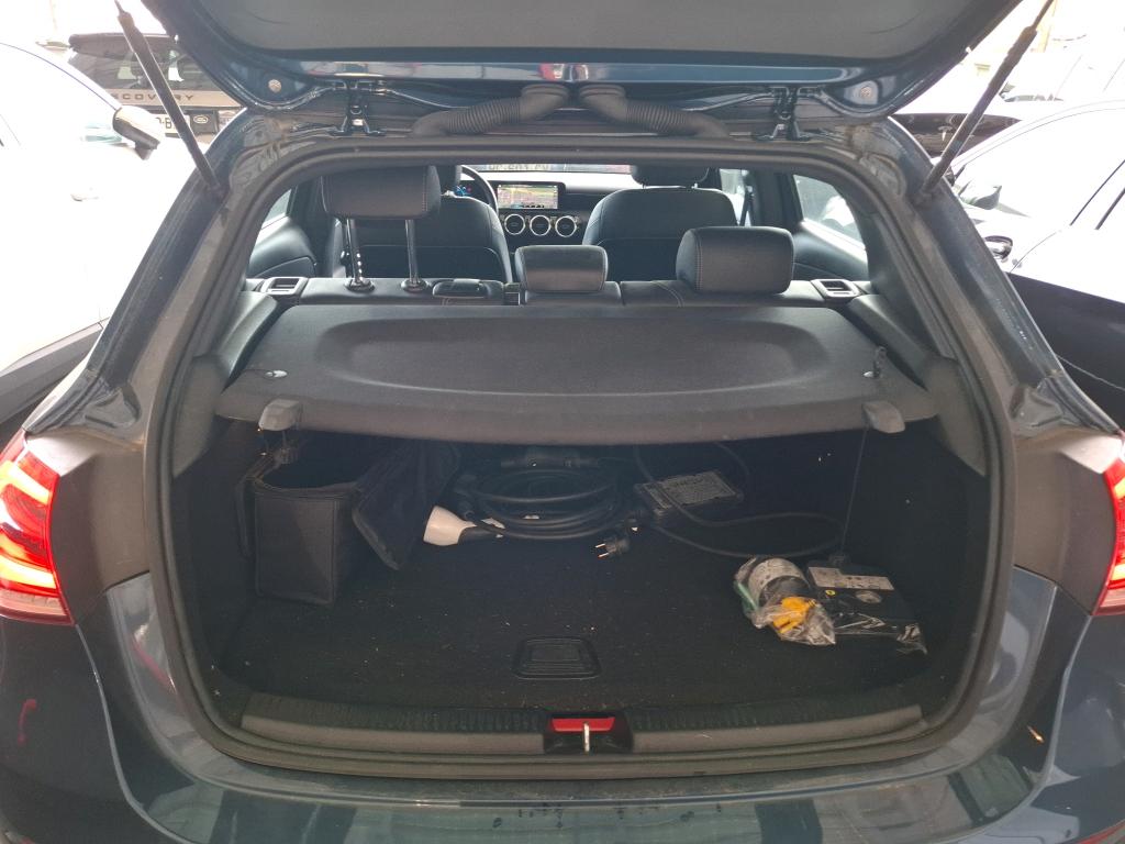 MERCEDES-BENZ CLASSE A 250 e 8G-DCT Style Line 2022