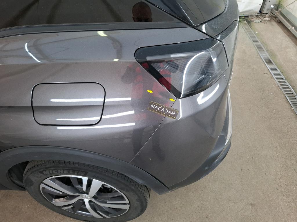 PEUGEOT 3008 Hybrid 225 e-EAT8 Roadtrip 2022