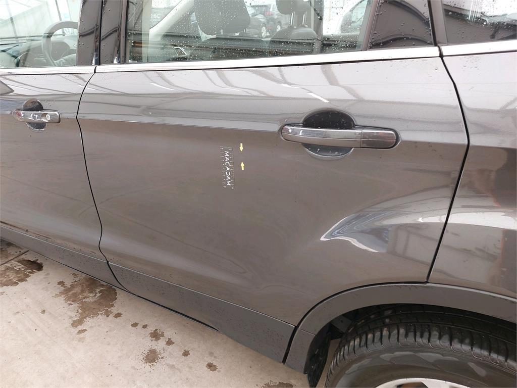 FORD KUGA 2.0 TDCi 150 S&S 4x2 BVM6 Titanium 2018